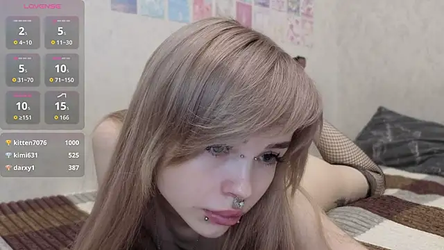 Snapshot of emodreamgirl chatting on 07.10.26 emodreamgirl online show from 07.10.26