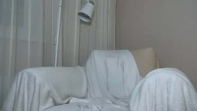 Snapshot of Astoriamilano chatting on 02.07.25 Astoriamilano online show from 02.07.25