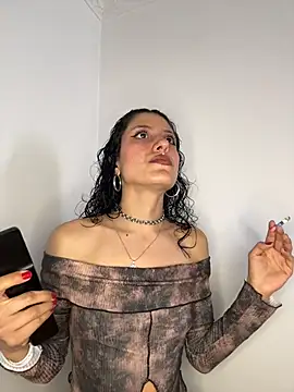 indira k online show from 11.12.25