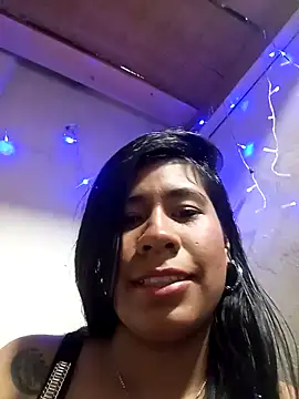 Snapshot of Pamelamilkk_1007 chatting on 12.29.24 Pamelamilkk 1007 online show from 12.29.24