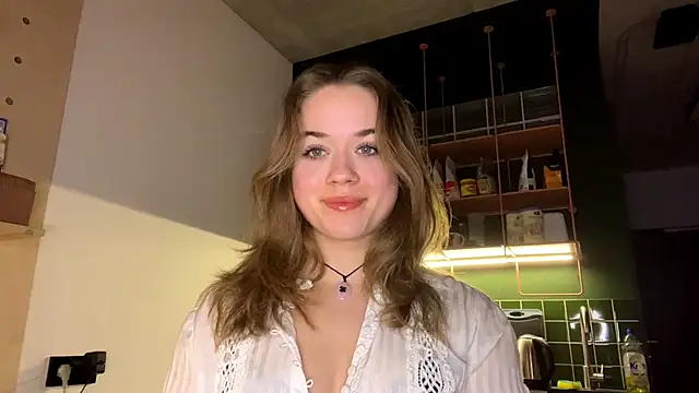 RoxyStar17 online show from 01.26.25