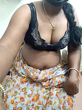 Snapshot of Tamil_roja69 chatting on 05.26.26 Tamil roja69 online show from 05.26.26
