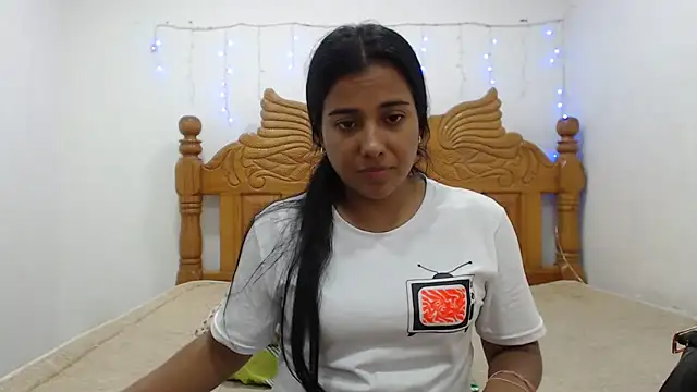 Coral0403 online show from 03.20.25