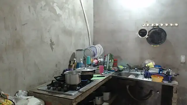 Coral0403 online show from 12.18.25