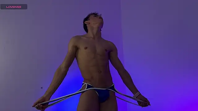 Snapshot of Nijinsky_LatinBoy chatting on 04.05.26 Nijinsky LatinBoy online show from 04.05.26