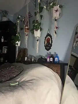 AlessasRoom online show from 10.26.25