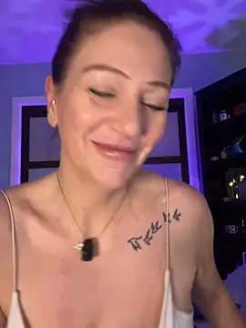 AlessasRoom online show from 12.23.25