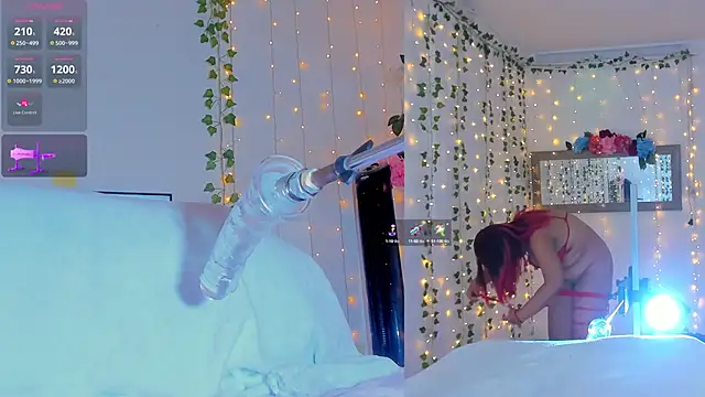 Maria Jones  online show from 02.26.25