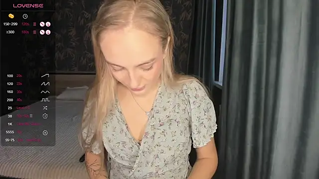 A delina online show from 10.03.25