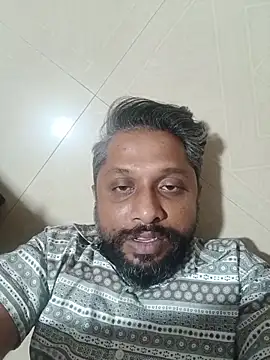 Snapshot of carria_homes chatting on 06.17.26 carria homes online show from 06.17.26