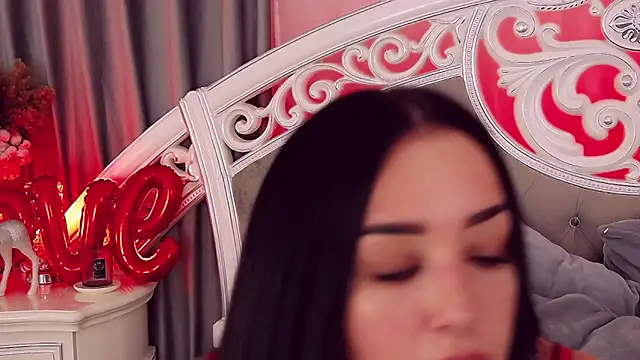 KimKhallifa online show from 02.21.25