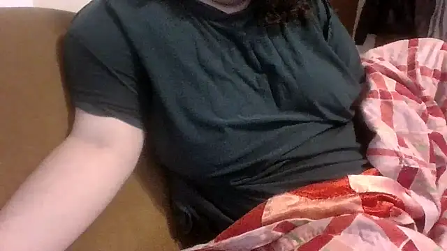 Snapshot of zkittles_420_Squirt chatting on 12.25.24 zkittles 420 Squirt online show from 12.25.24