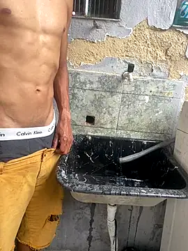 Snapshot of casalhot2533 chatting on 11.17.25 casalhot2533 online show from 11.17.25