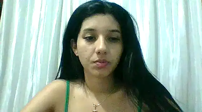 Snapshot of emmariders2 chatting on 12.29.24 emmariders2 online show from 12.29.24