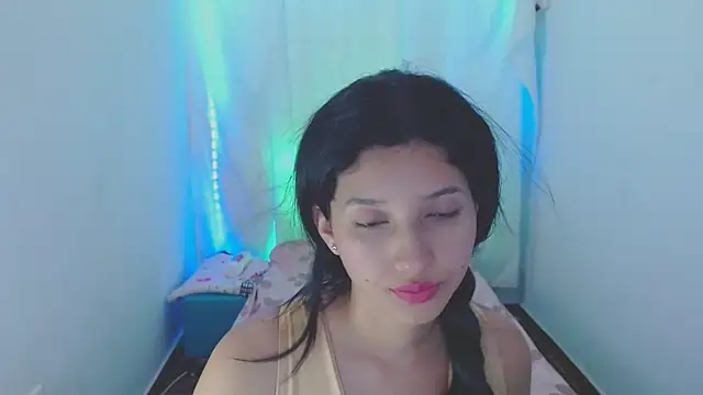 Snapshot of emmariders2 chatting on 01.24.25 emmariders2 online show from 01.24.25