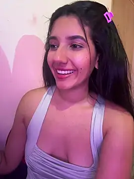 Snapshot of emmariders2 chatting on 10.16.25 emmariders2 online show from 10.16.25