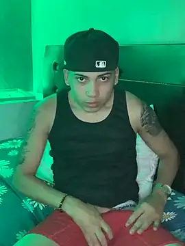 Snapshot of Br4ndxpimm chatting on 01.16.25 Br4ndxpimm online show from 01.16.25
