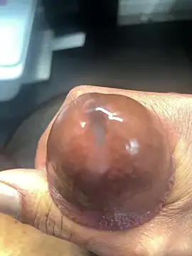 MrLatinKing online show from 01.18.25