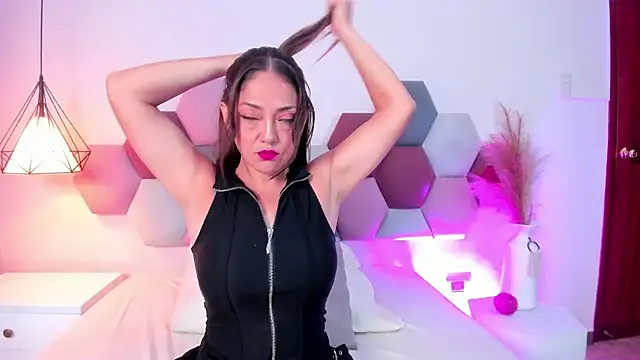 EloiseQuinn online show from 09.17.25