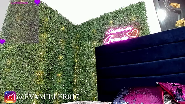 Snapshot of eva_miller7 chatting on 03.17.25 eva miller7 online show from 03.17.25
