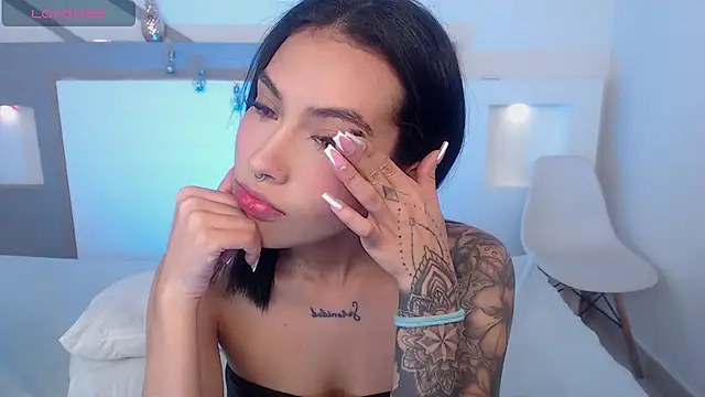 VenusEvans1 online show from 01.02.25