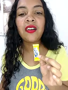 Snapshot of Brendabluee chatting on 02.15.25 Brendabluee online show from 02.15.25