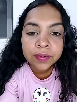 Snapshot of Brendabluee chatting on 03.15.25 Brendabluee online show from 03.15.25