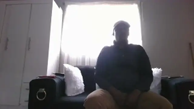 Snapshot of ThamiXX chatting on 11.17.25 ThamiXX online show from 11.17.25