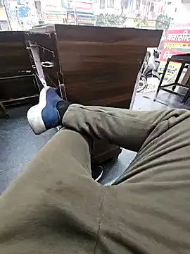 Snapshot of pyasevickybabu563 chatting on 01.11.25 pyasevickybabu563 online show from 01.11.25