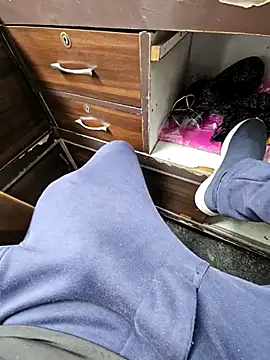 Snapshot of pyasevickybabu563 chatting on 12.19.25 pyasevickybabu563 online show from 12.19.25