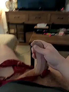 Snapshot of shineky chatting on 12.18.25 shineky online show from 12.18.25