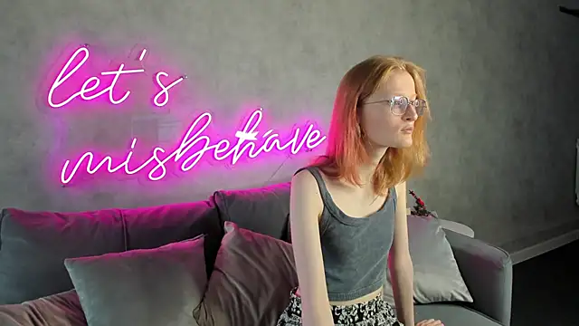 Snapshot of ElizabethHarpper chatting on 01.29.25 ElizabethHarpper online show from 01.29.25