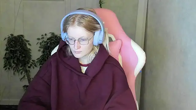 ElizabethHarpper online show from 11.27.25