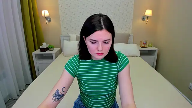 CharlotteMitchell online show from 02.05.25