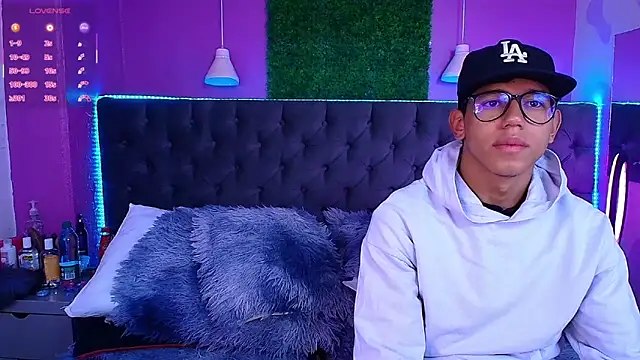 RyanPricee online show from 02.06.26