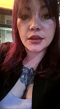 Miss Amelie online show from 01.10.25