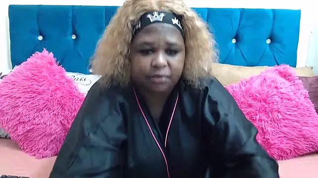 Snapshot of SexyLadyBoosxx chatting on 02.14.26 SexyLadyBoosxx online show from 02.14.26