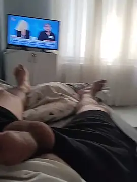 Snapshot of powerTurk chatting on 11.25.25 powerTurk online show from 11.25.25