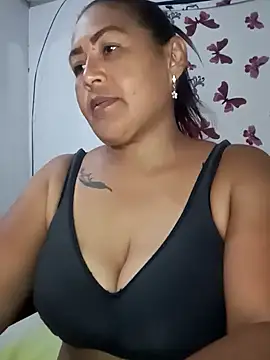 Snapshot of Abigail_BigTits chatting on 03.22.25 Abigail BigTits online show from 03.22.25