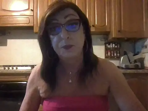 Snapshot of Tiabet chatting on 06.30.26 Tiabet online show from 06.30.26