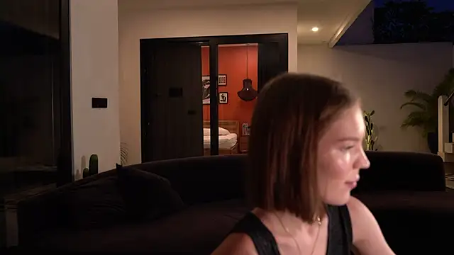 alittlestarrr online show from 11.18.25