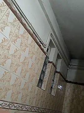 Snapshot of KlachDZ chatting on 02.15.25 KlachDZ online show from 02.15.25