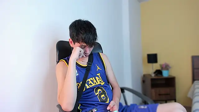 Snapshot of Brian-Ausslos chatting on 12.30.24 Brian-Ausslos online show from 12.30.24