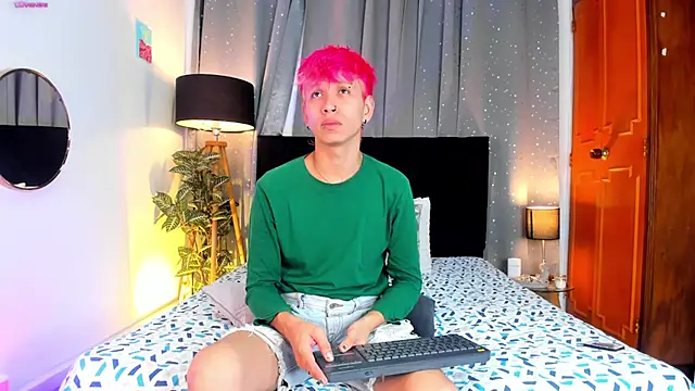 Snapshot of Brian-Ausslos chatting on 02.25.25 Brian-Ausslos online show from 02.25.25