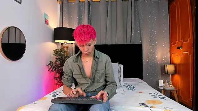 Snapshot of Brian-Ausslos chatting on 03.10.25 Brian-Ausslos online show from 03.10.25