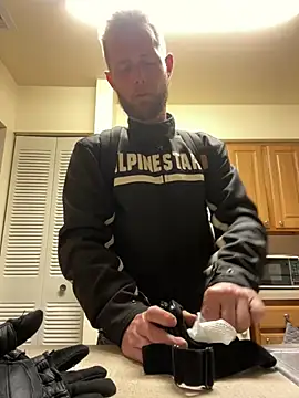 Snapshot of bjay1210 chatting on 02.17.25 bjay1210 online show from 02.17.25