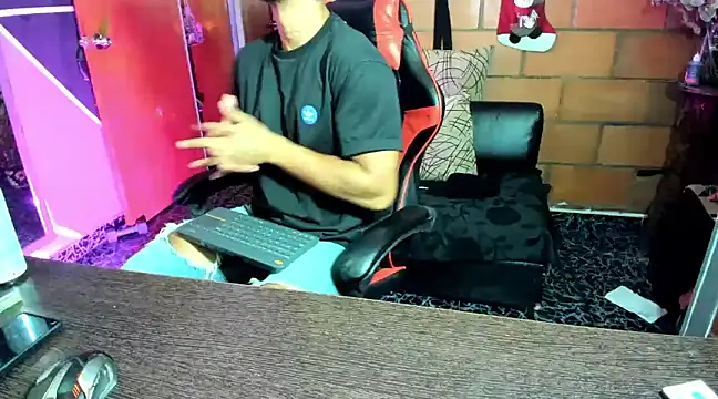 Adam Valenciia online show from 02.02.25