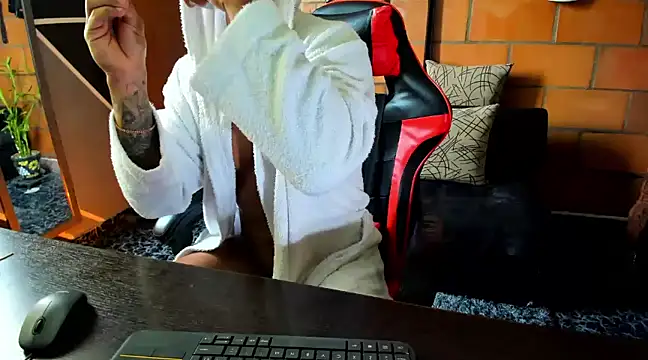 Adam Valenciia online show from 03.15.25