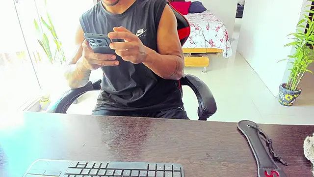 Adam Valenciia online show from 10.21.25