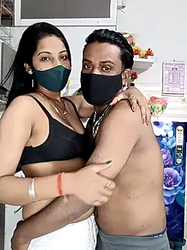 Snapshot of Best-Couple chatting on 03.21.25 Best-Couple online show from 03.21.25